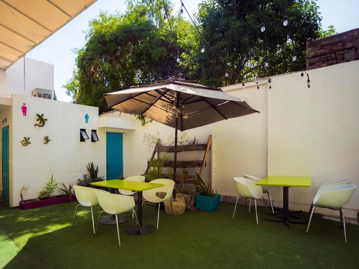 Oyo Hotel Hare Krishna Μοντερέι Εξωτερικό φωτογραφία