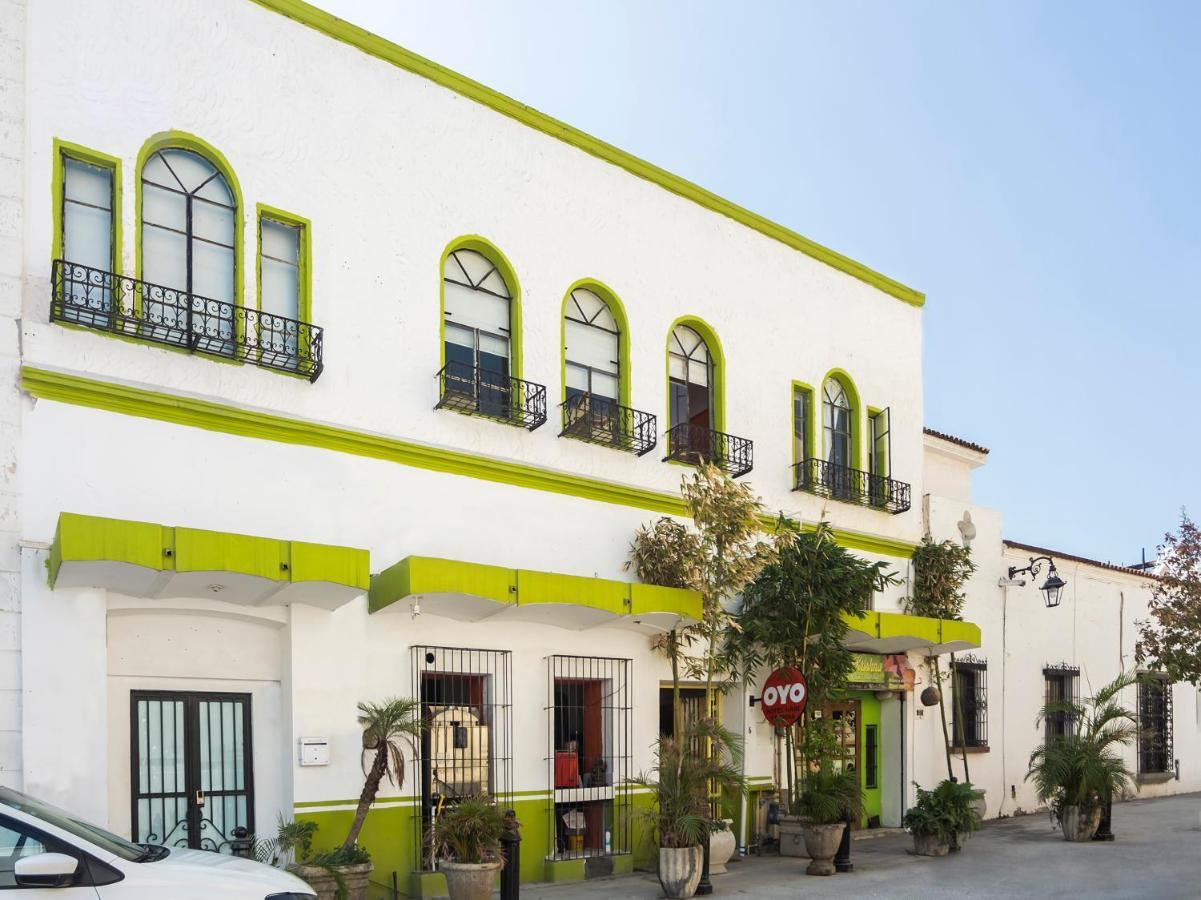 Oyo Hotel Hare Krishna Μοντερέι Εξωτερικό φωτογραφία