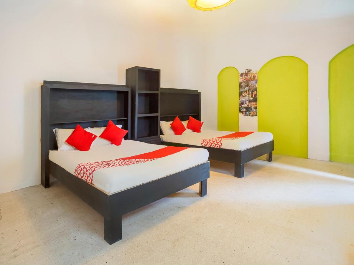 Oyo Hotel Hare Krishna Μοντερέι Εξωτερικό φωτογραφία